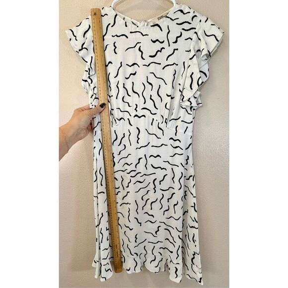 NWOT Diane Von Furstenberg Krona Flutter Sleeve Abstract Mini Dress Women's XS - Picture 5 of 8